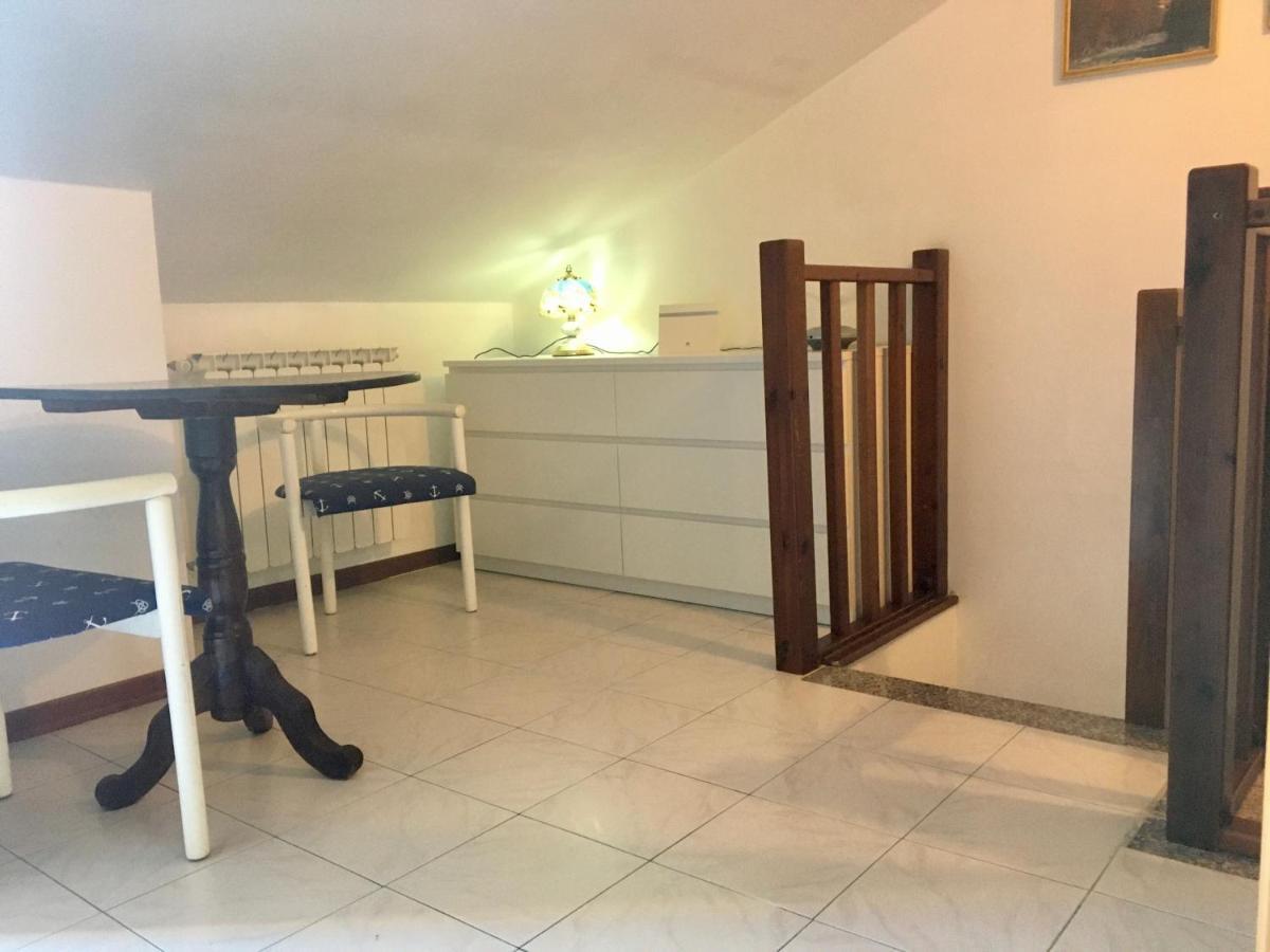 Appartamento - Terrazzo Vivibile Vista Mare, Wi-Fi Gratuito Vallecrosia Luaran gambar