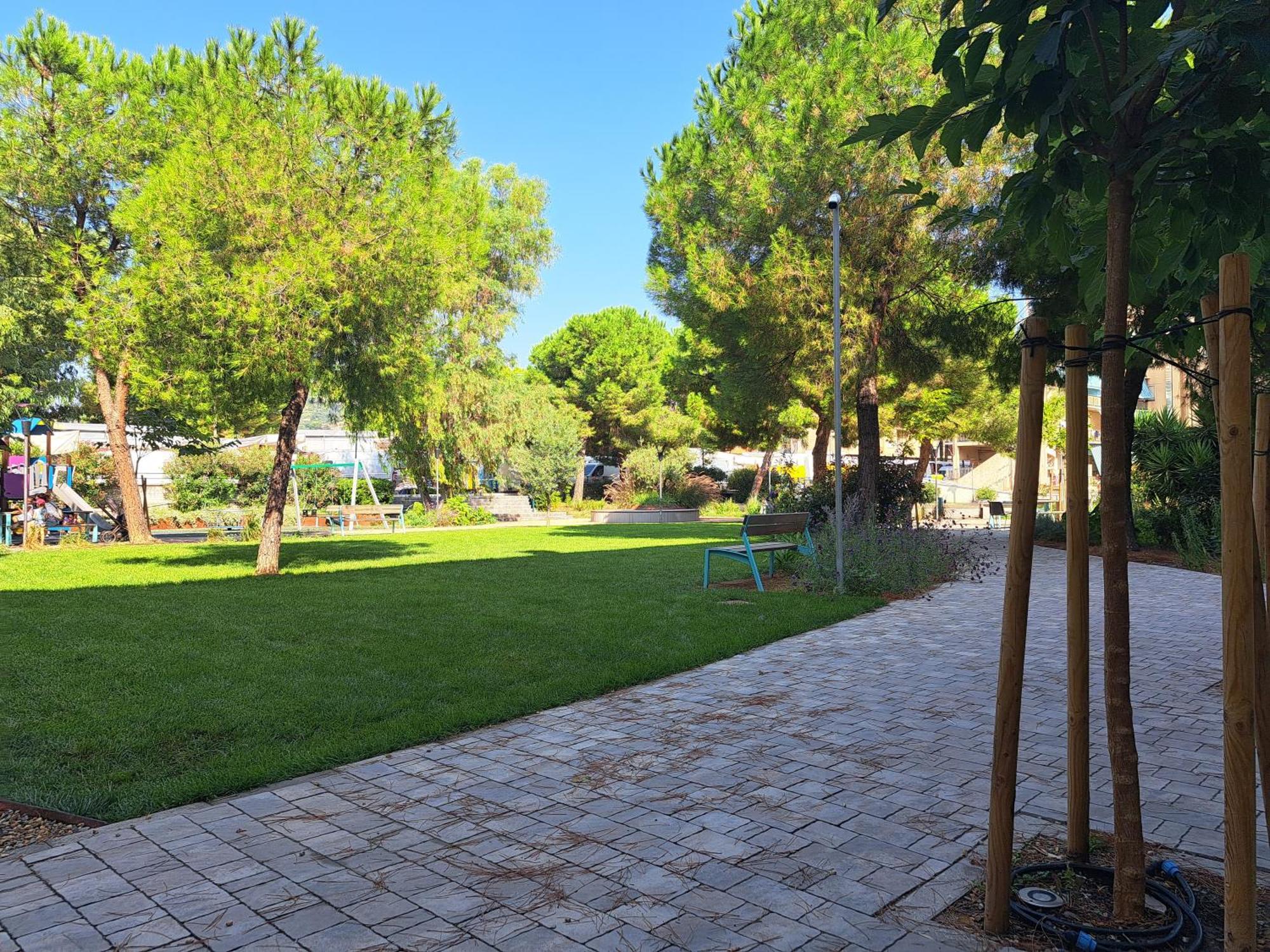 Appartamento - Terrazzo Vivibile Vista Mare, Wi-Fi Gratuito Vallecrosia Luaran gambar