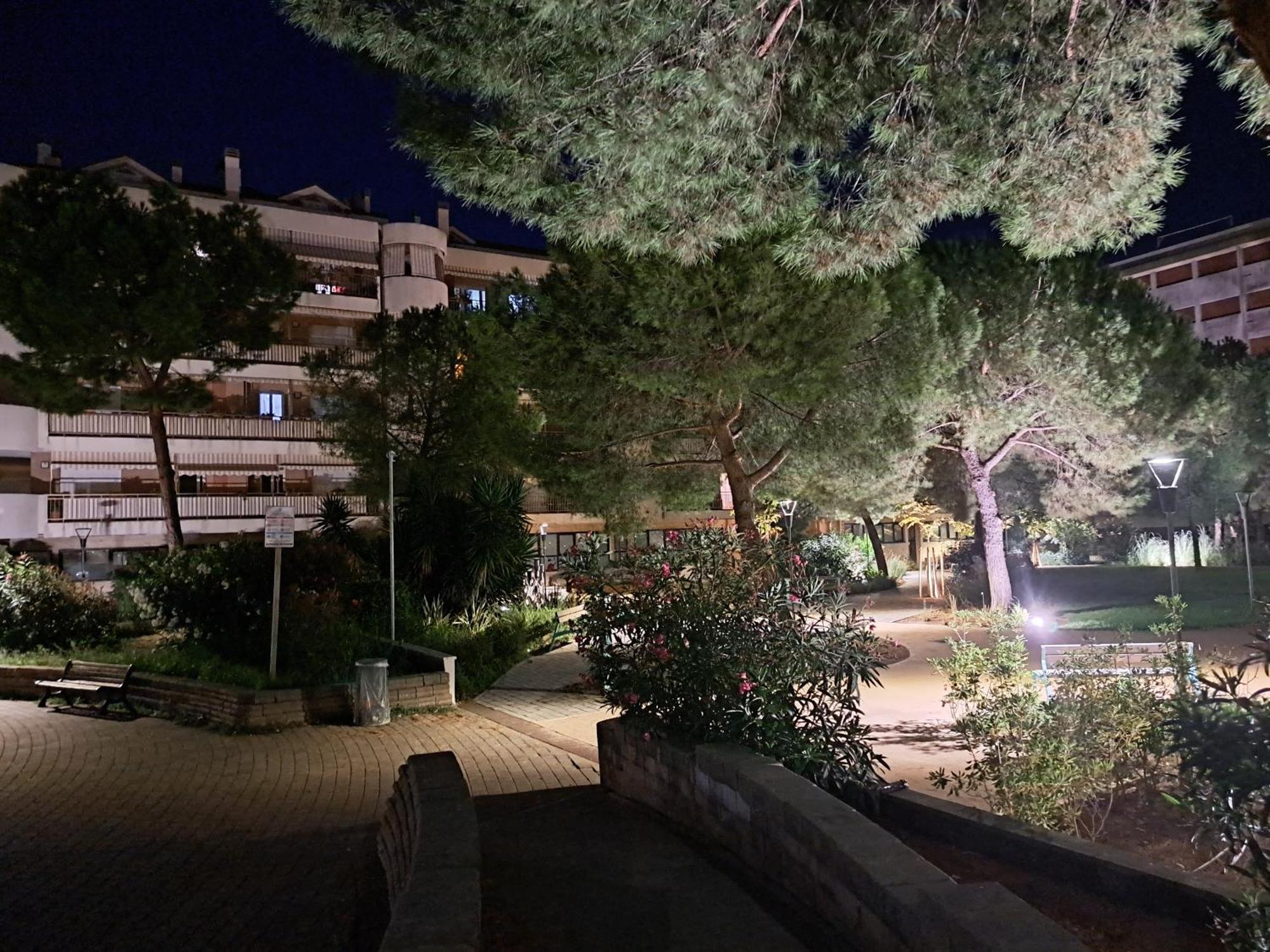 Appartamento - Terrazzo Vivibile Vista Mare, Wi-Fi Gratuito Vallecrosia Luaran gambar