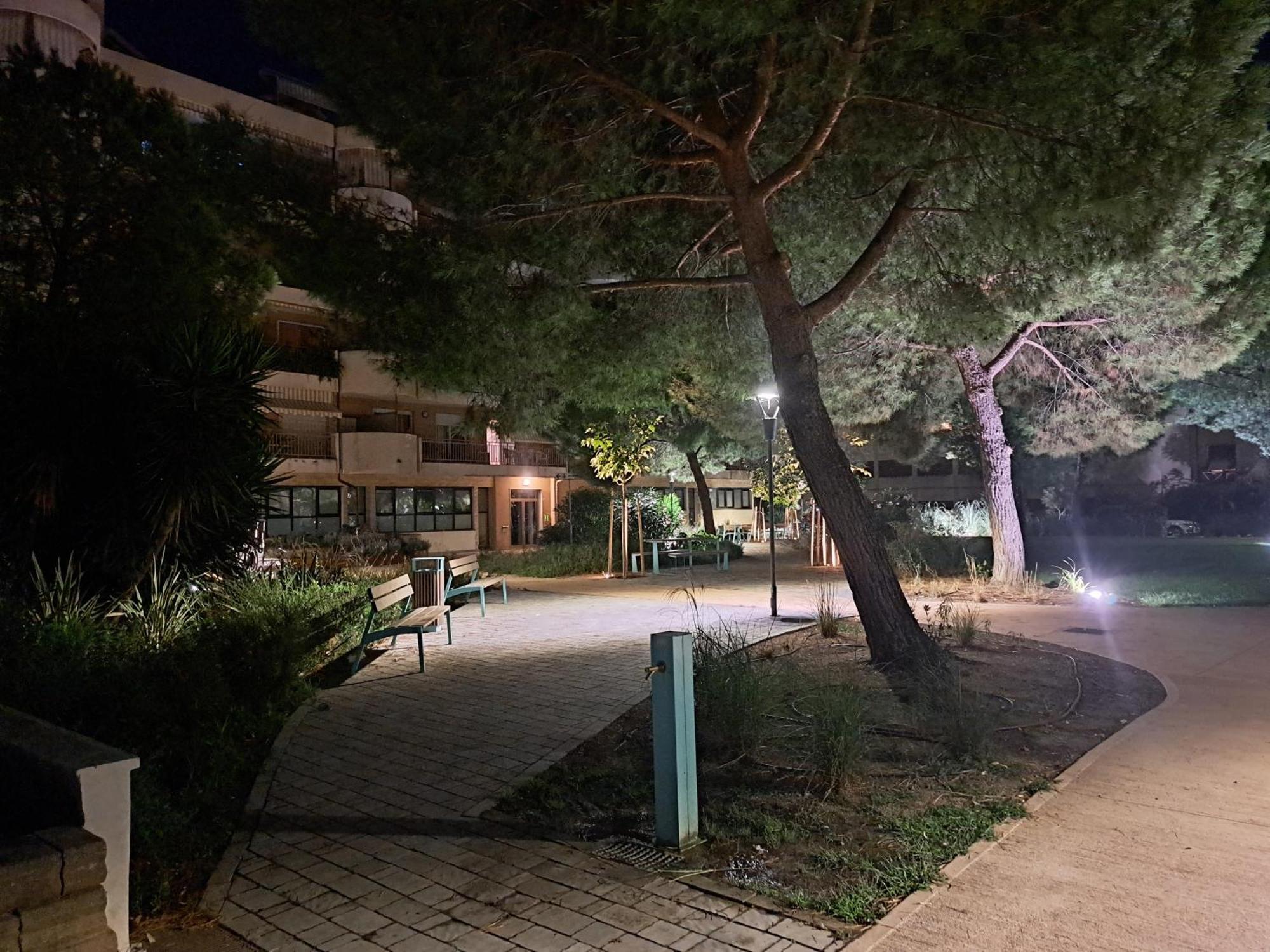 Appartamento - Terrazzo Vivibile Vista Mare, Wi-Fi Gratuito Vallecrosia Luaran gambar