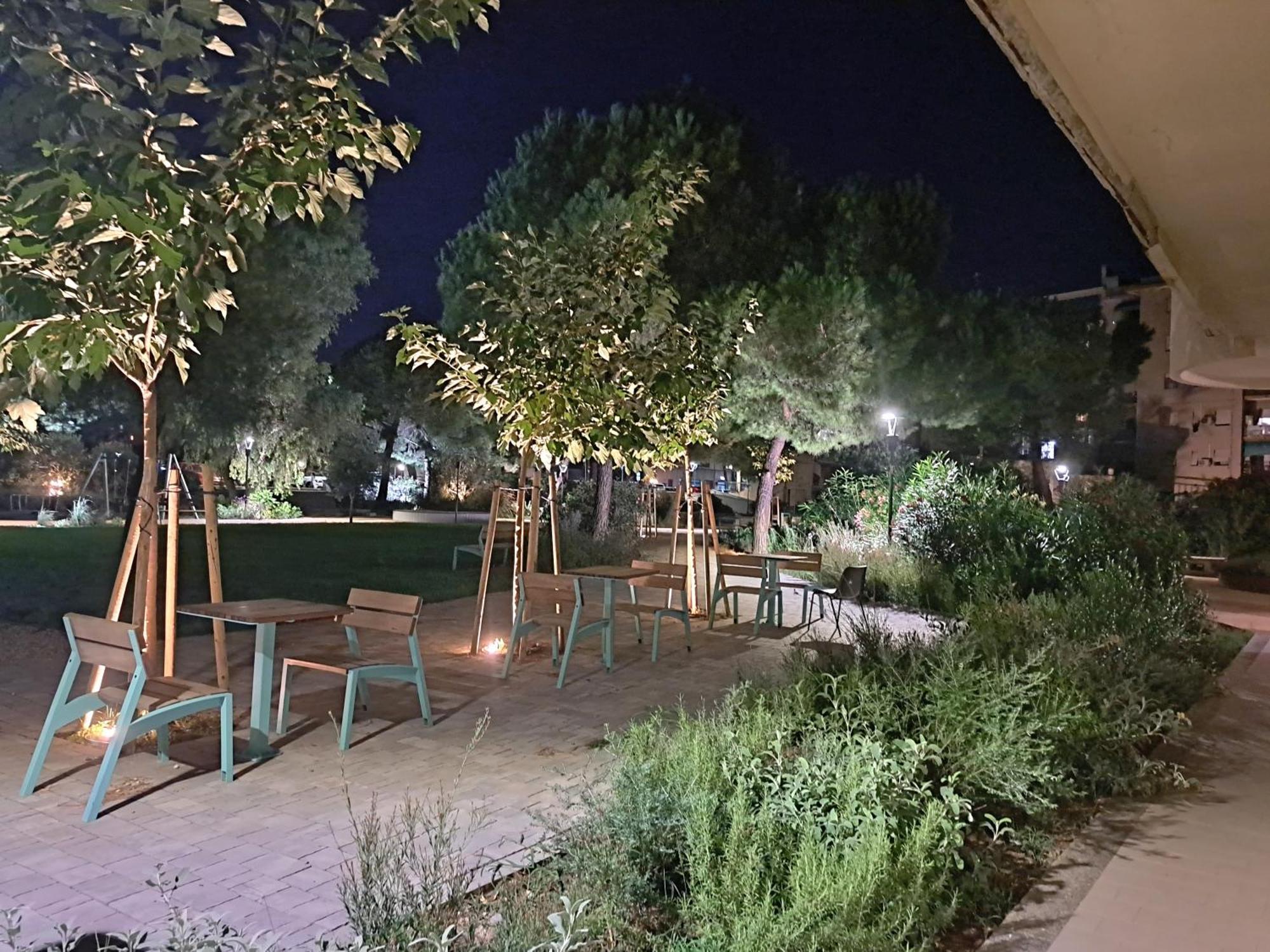 Appartamento - Terrazzo Vivibile Vista Mare, Wi-Fi Gratuito Vallecrosia Luaran gambar
