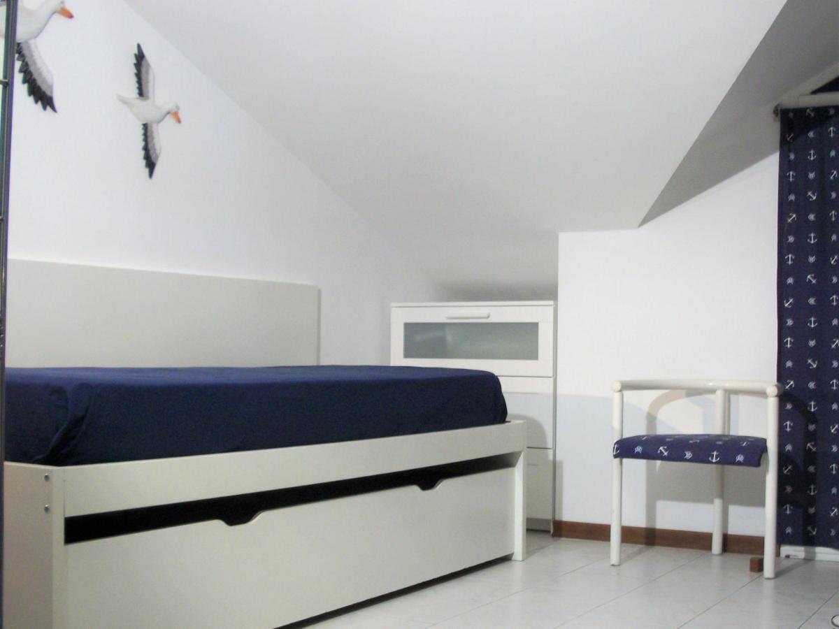 Appartamento - Terrazzo Vivibile Vista Mare, Wi-Fi Gratuito Vallecrosia Luaran gambar