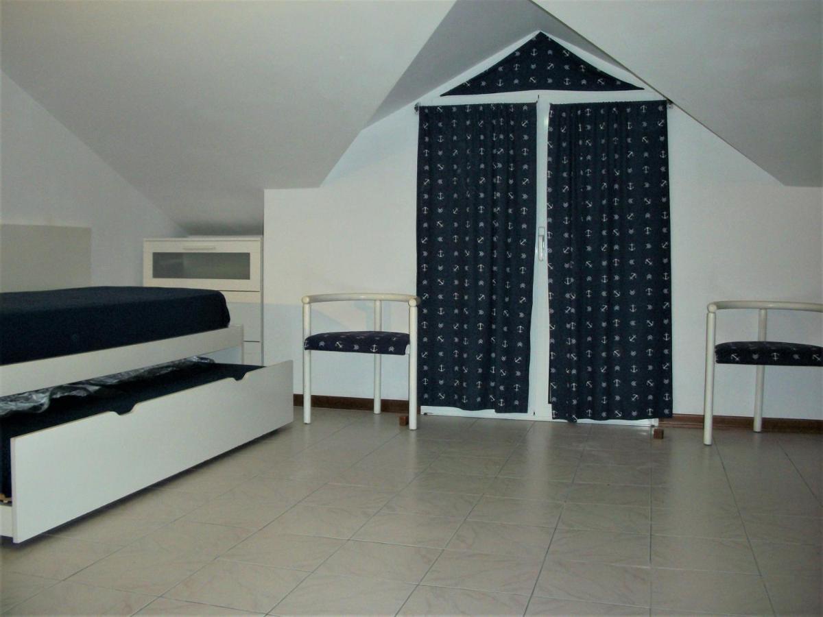 Appartamento - Terrazzo Vivibile Vista Mare, Wi-Fi Gratuito Vallecrosia Luaran gambar